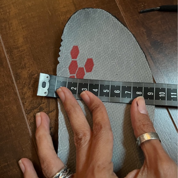 • MOVING LAST CHANCE 7/31/2024 • Vivobarefoot Evo EU 39 fits like a 7.5/38 - Picture 6 of 7